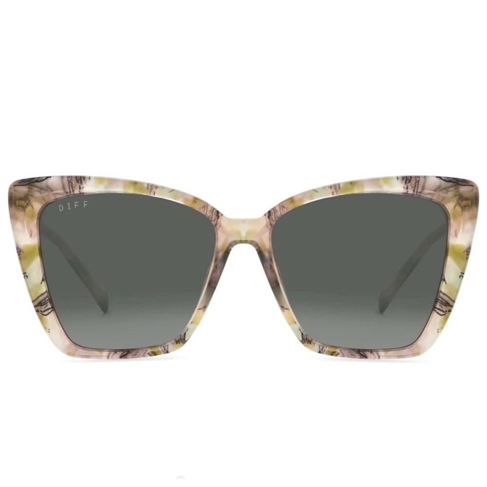 DIFF Becky II Polarized Sunglasses Agate Gold Frame Green G15 Gradient Lenses